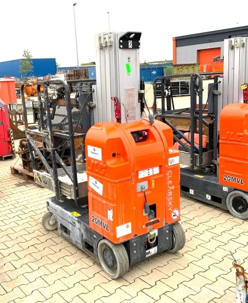 JLG 20 MVL Vertikalūs stiebiniai keltuvai