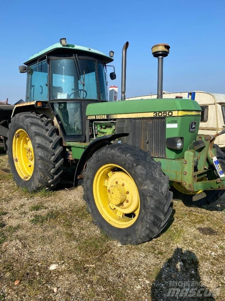 John Deere 3050 4WD Traktoriai