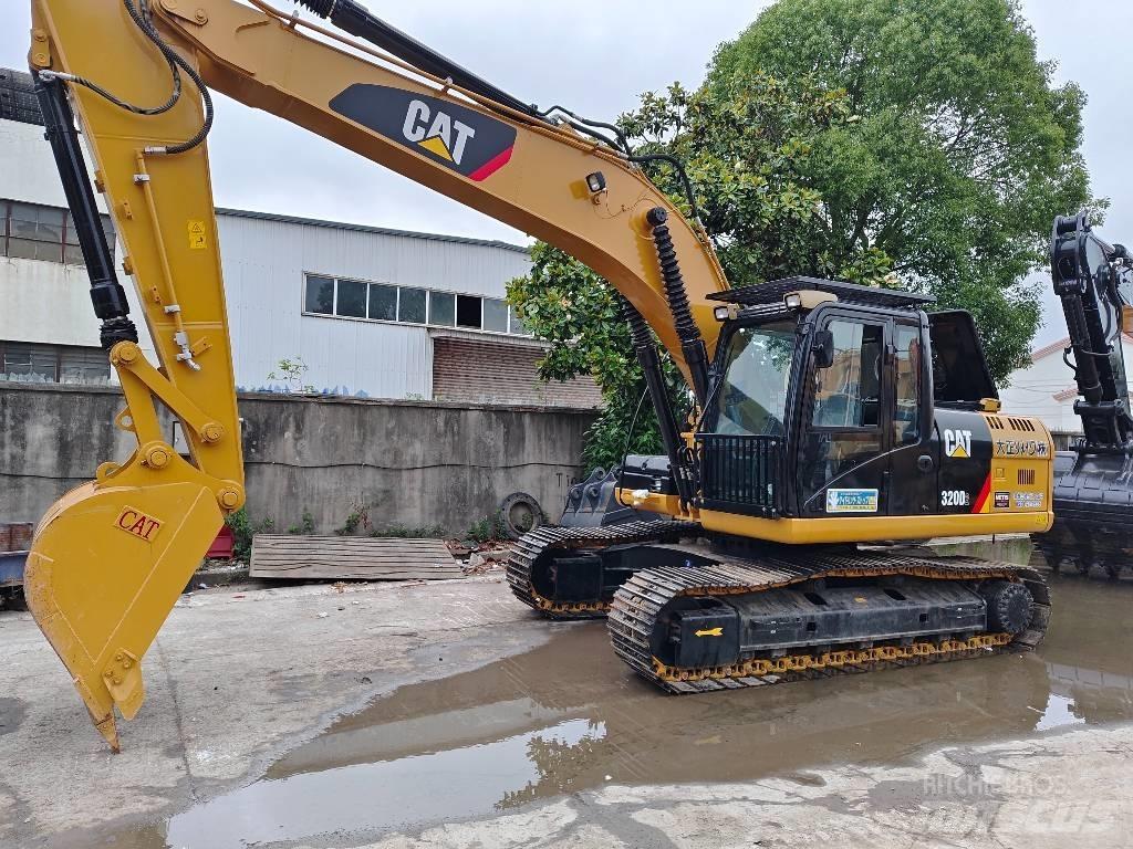 CAT 320 D2 Vikšriniai ekskavatoriai