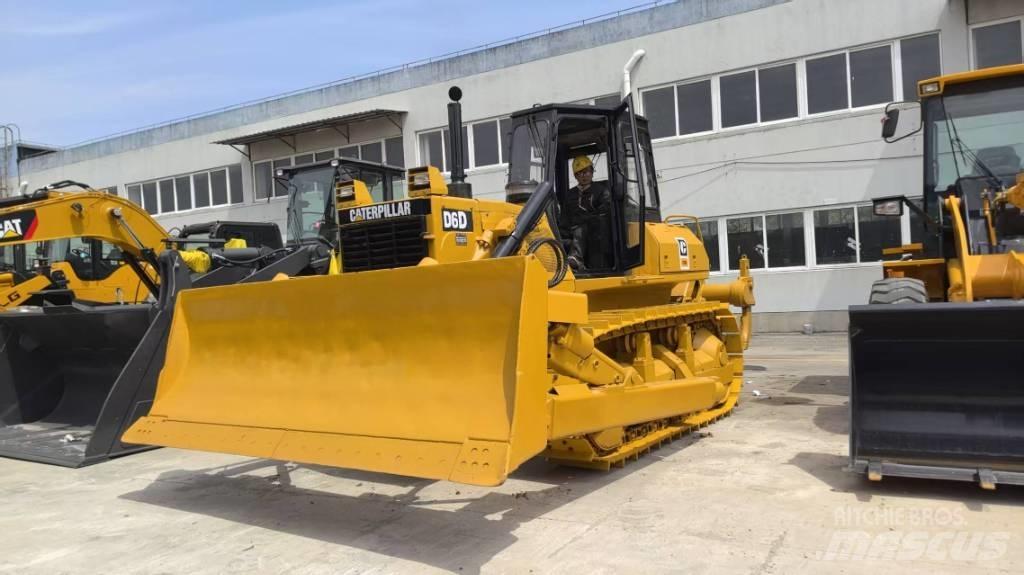 CAT D 6 D Vikšriniai buldozeriai
