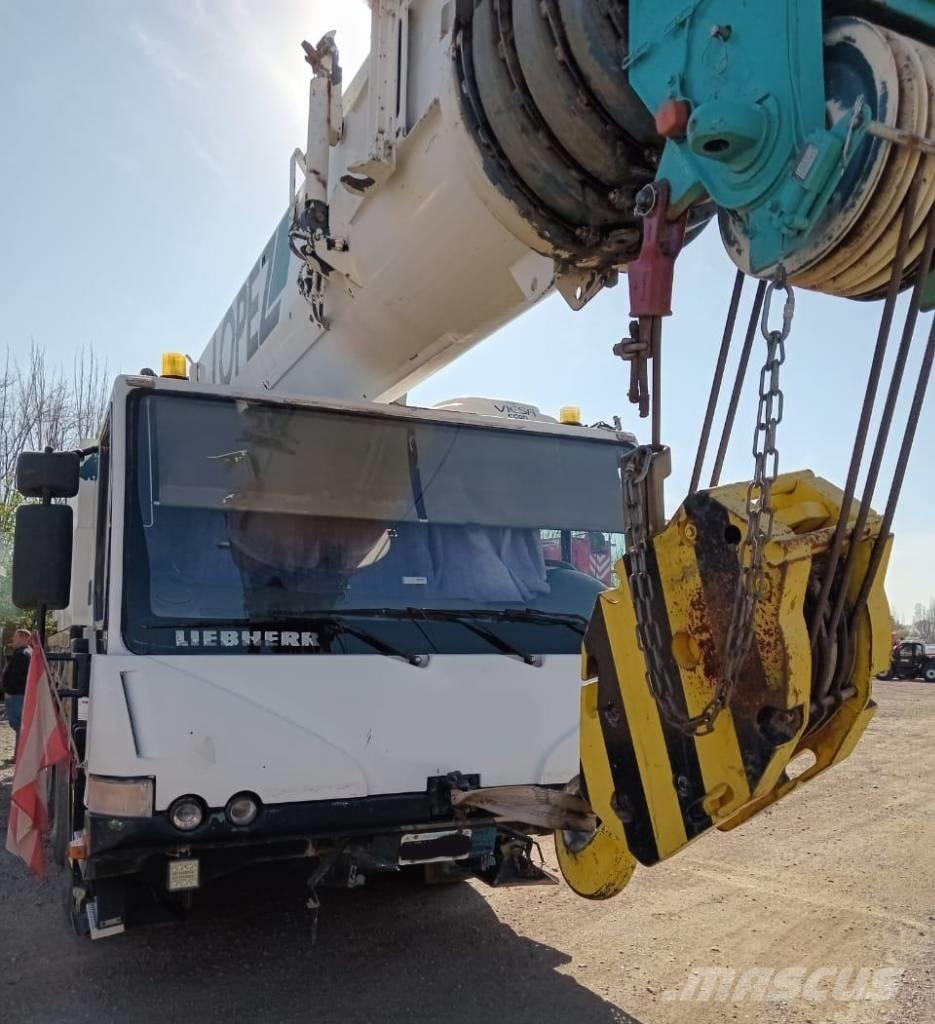 Liebherr LTM 1060-2 Visureigiai kranai