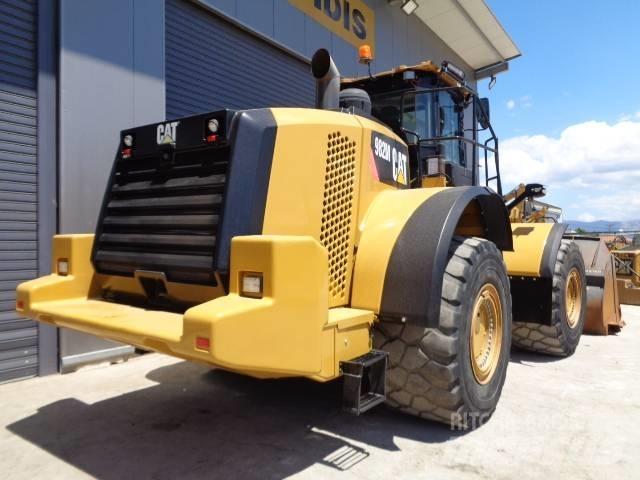 CAT 982 M Naudoti ratiniai krautuvai
