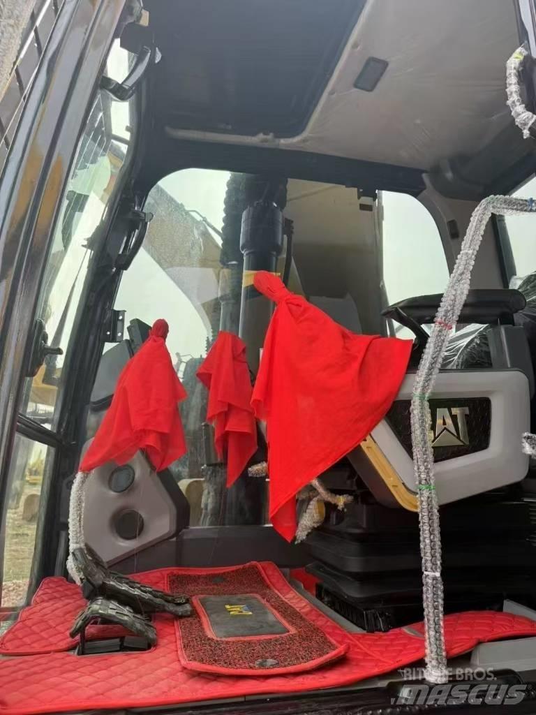 CAT 320GC Vikšriniai ekskavatoriai