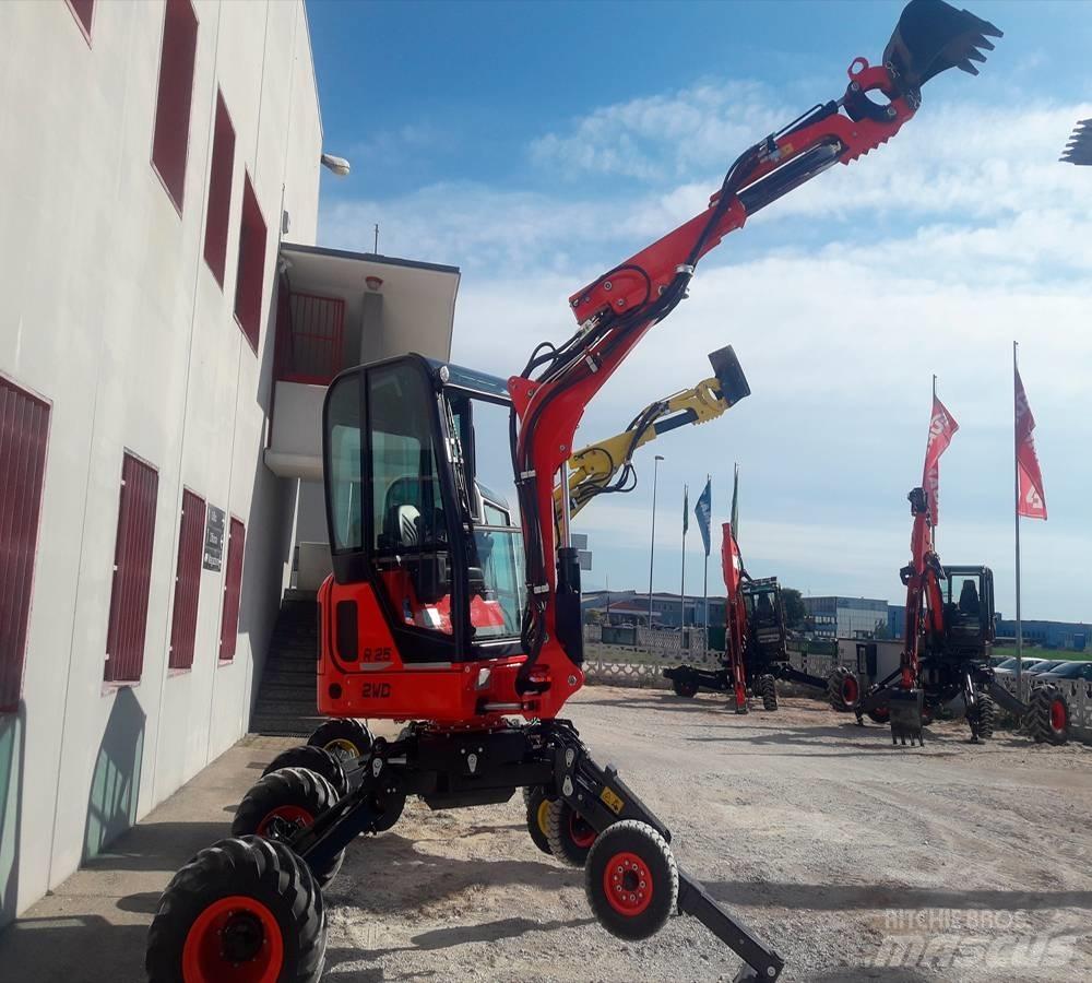 Euromach R25 Amfibiniai ekskavatoriai