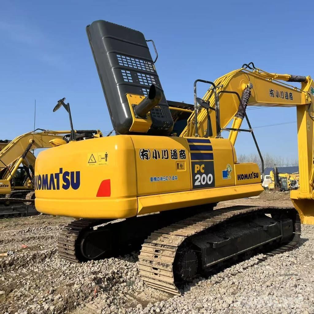 Komatsu PC 200 Vikšriniai ekskavatoriai