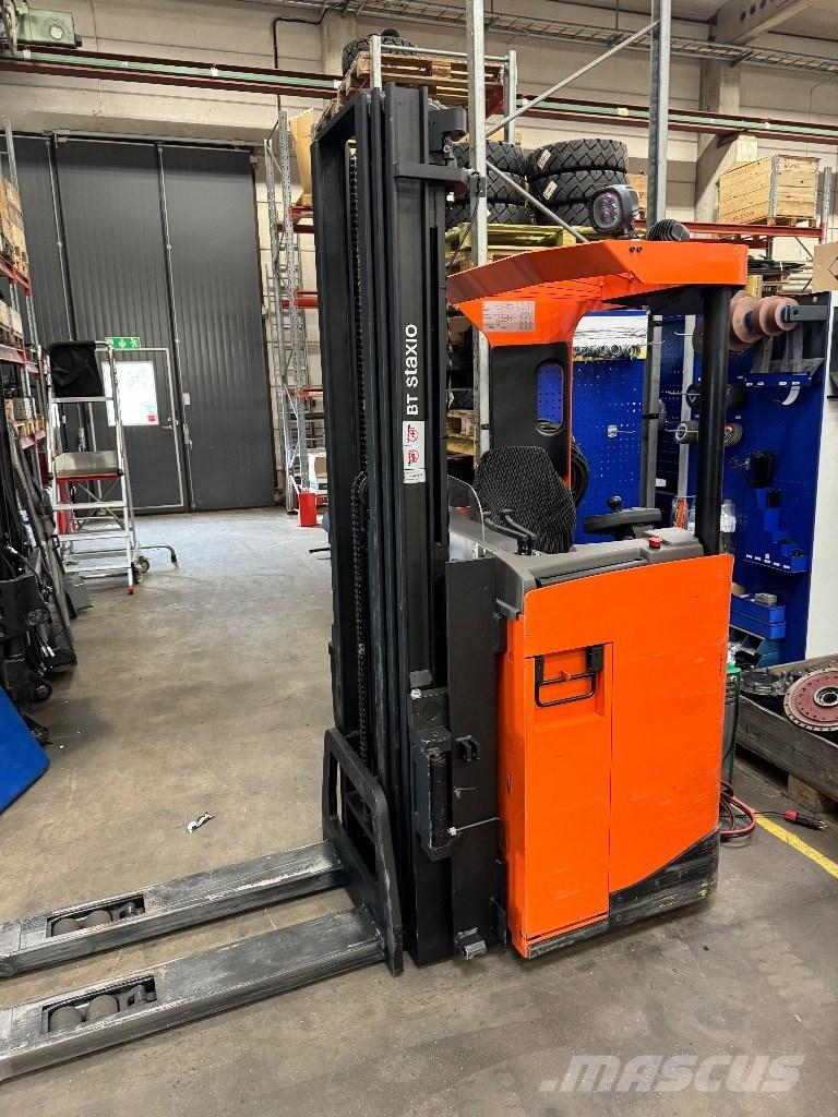 Toyota SRE135L Savaeigiai rietuvai