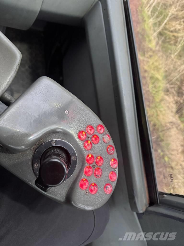 Valmet 860.3 Naudoti miškovežiai (Forvarderiai)