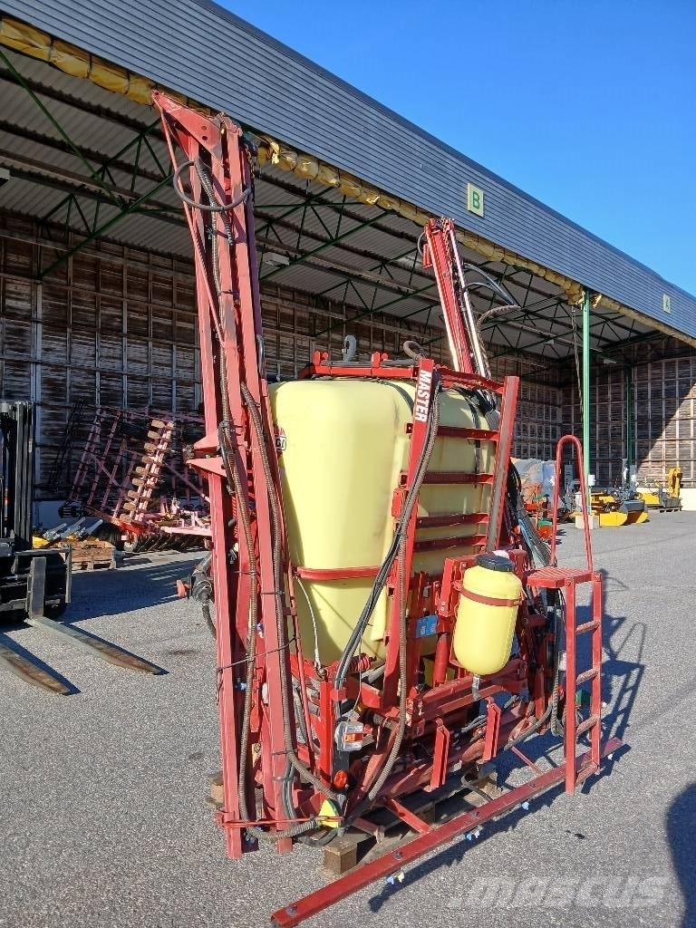 Hardi Master 1200 Įmontuoti purkštuvai