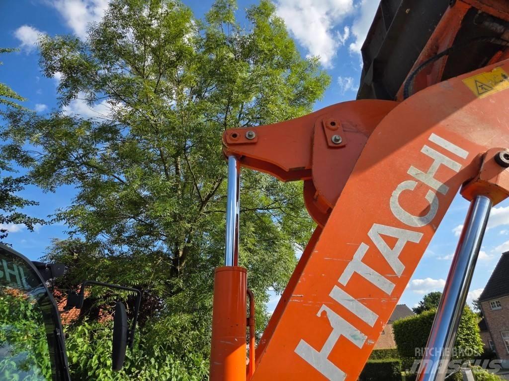 Hitachi ZW 75 Naudoti ratiniai krautuvai