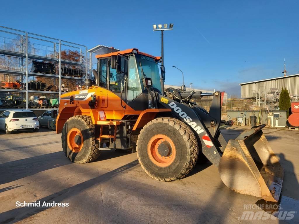 Doosan DL 200-5 Naudoti ratiniai krautuvai