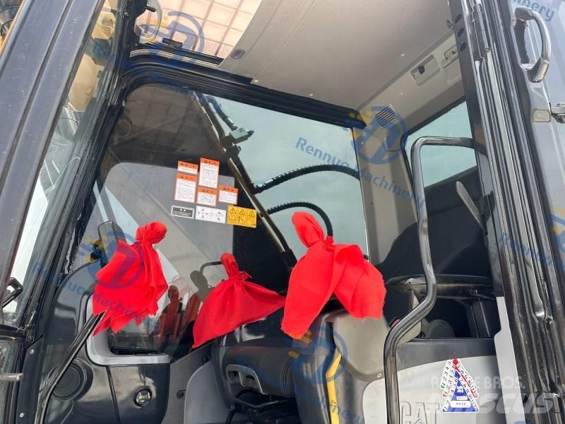 CAT CAT323D2L Vikšriniai ekskavatoriai