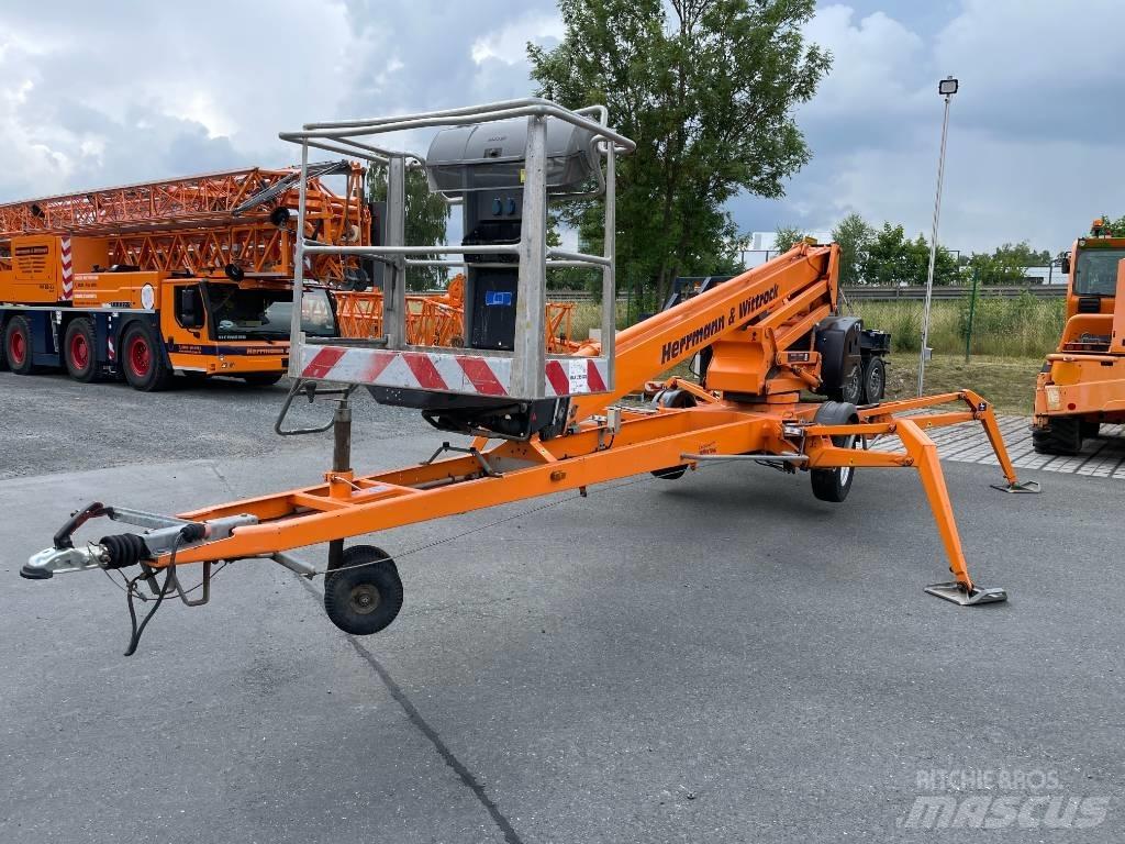 Dinolift 210 XT Ant priekabų montuojamos kėlimo platformos