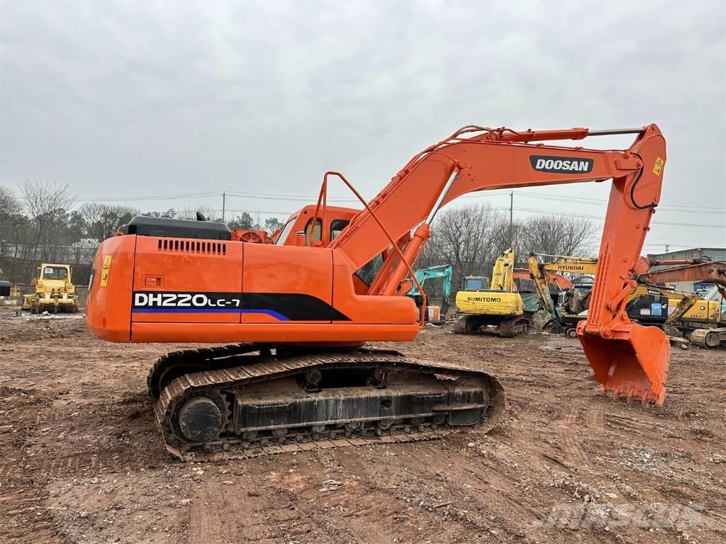 Doosan DH220-7 Vikšriniai ekskavatoriai