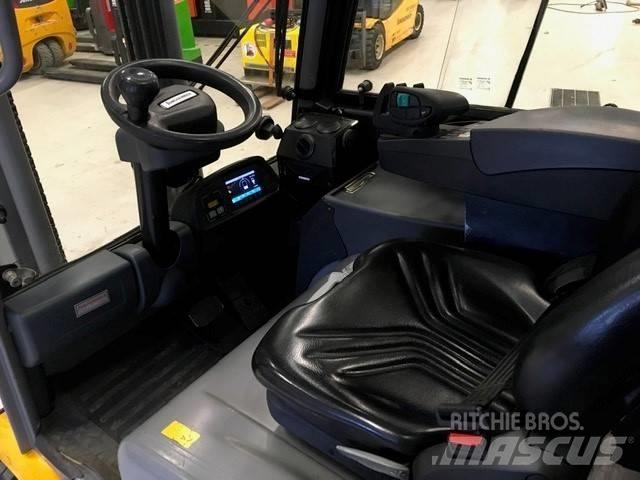 Jungheinrich EFG 320 Elektriniai šakiniai krautuvai