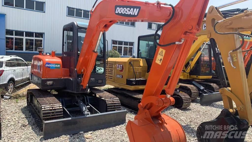 Doosan DH 55-7 Vikšriniai ekskavatoriai
