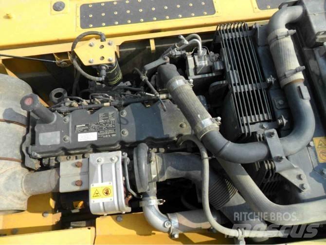 Komatsu pc200-8 Vikšriniai ekskavatoriai