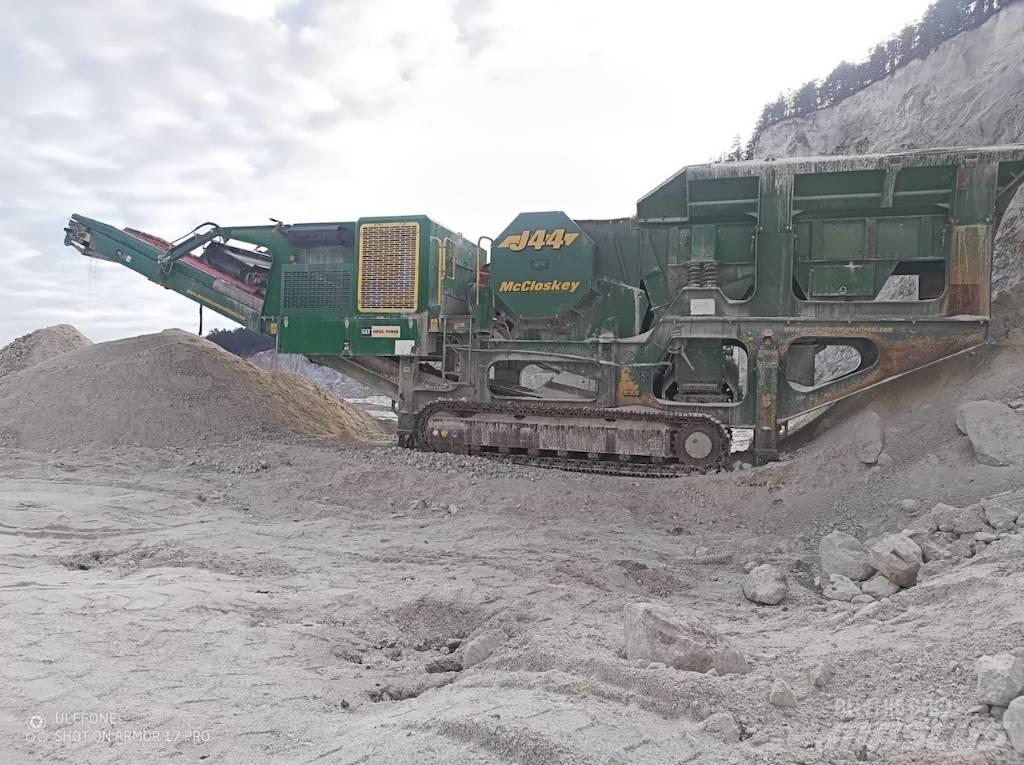 McCloskey J44 Trupintuvai