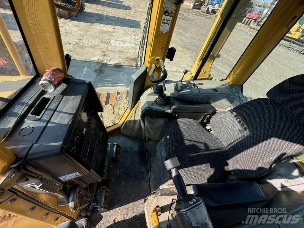 CAT D 6 N LGP Vikšriniai buldozeriai