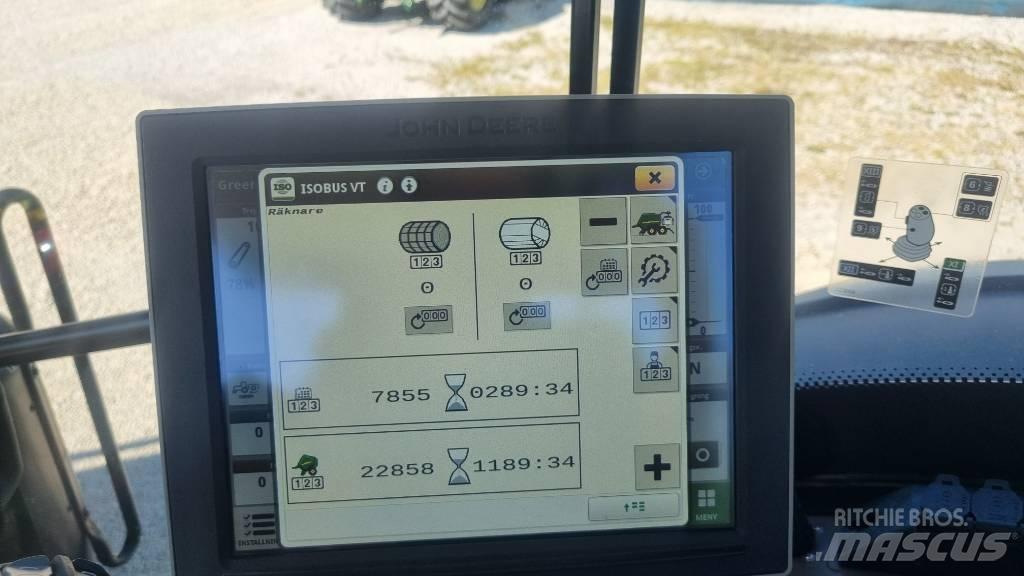 John Deere C441R Ritinių presai