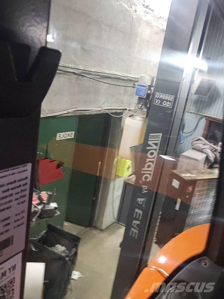 Hitachi ZX 95 W-7 Ratiniai ekskavatoriai