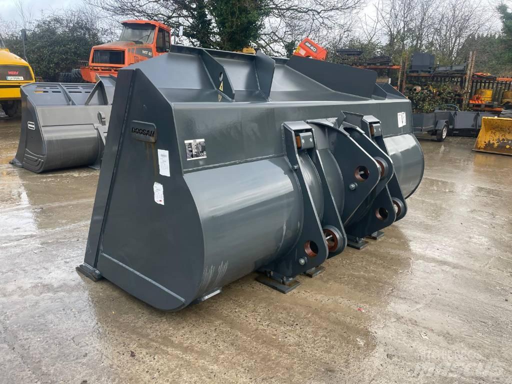 Doosan DL550 Kaušai
