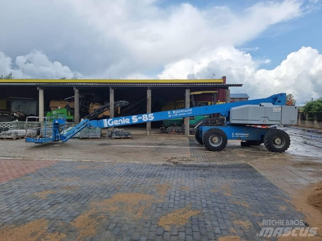 Genie S 85 4X4 Teleskopiniai keltuvai