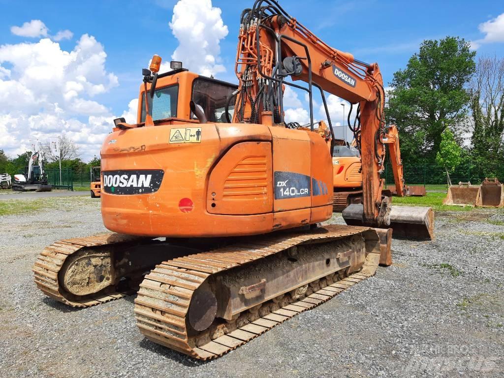 Doosan DX 140 LCR-3 Vikšriniai ekskavatoriai