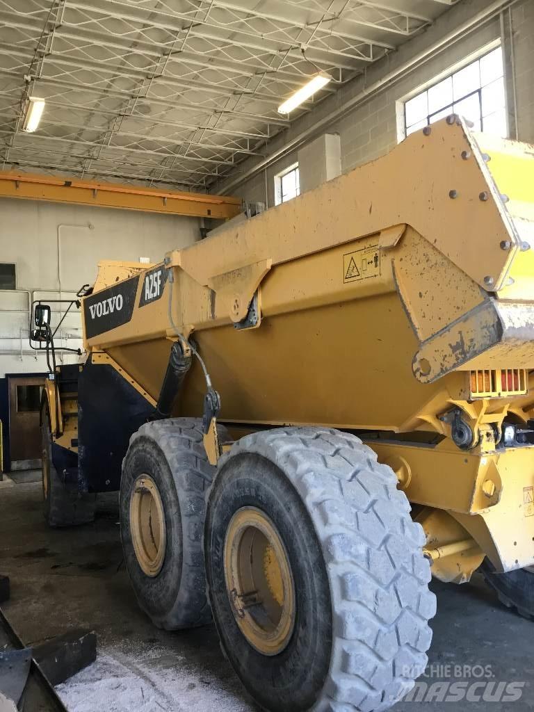 Volvo A 25 F Karjeriniai savivarčiai