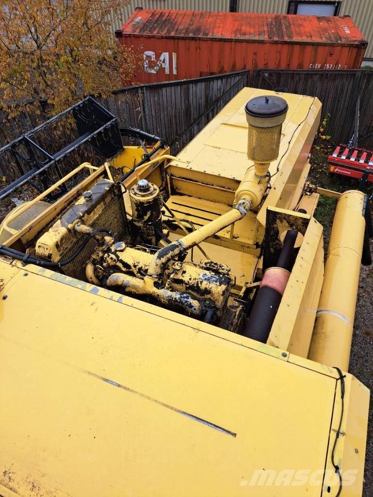 New Holland 8030H Derliaus nuėmimo kombainai