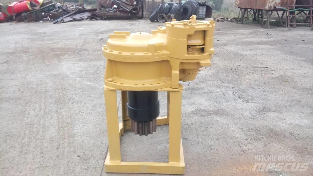 CAT 245 Transmisijos