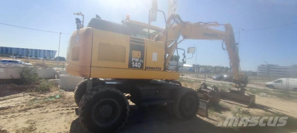 Komatsu PW 140-7 Ratiniai ekskavatoriai