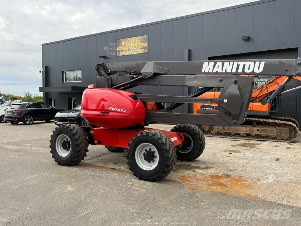 Manitou ATJ 200 Teleskopiniai keltuvai