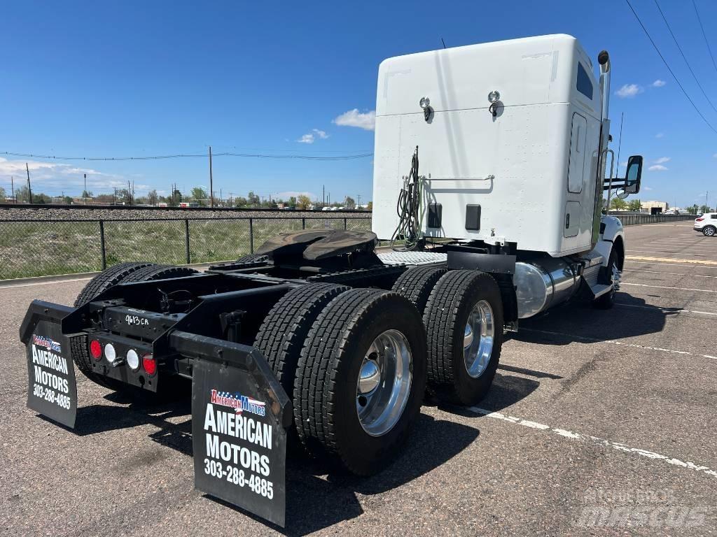 Kenworth T 880 Naudoti vilkikai