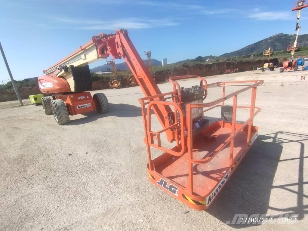 JLG 1250 AJP Alkūniniai keltuvai