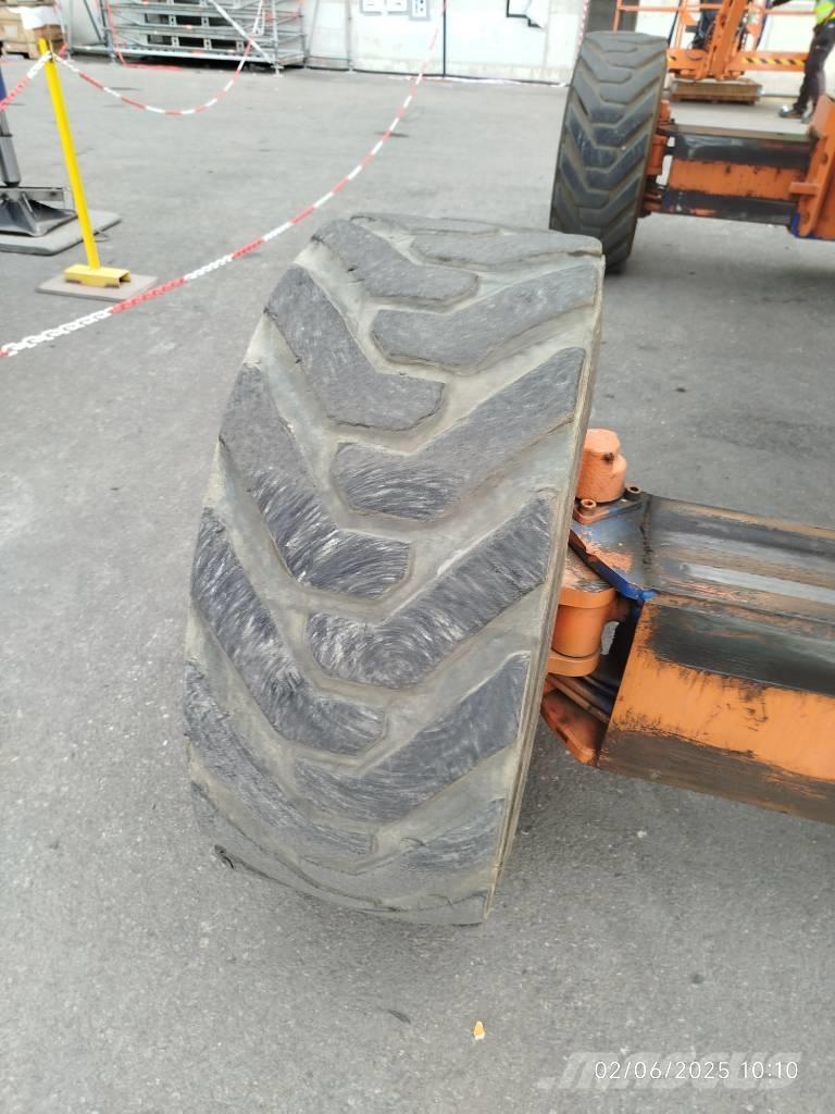 JLG 1250 AJP Alkūniniai keltuvai