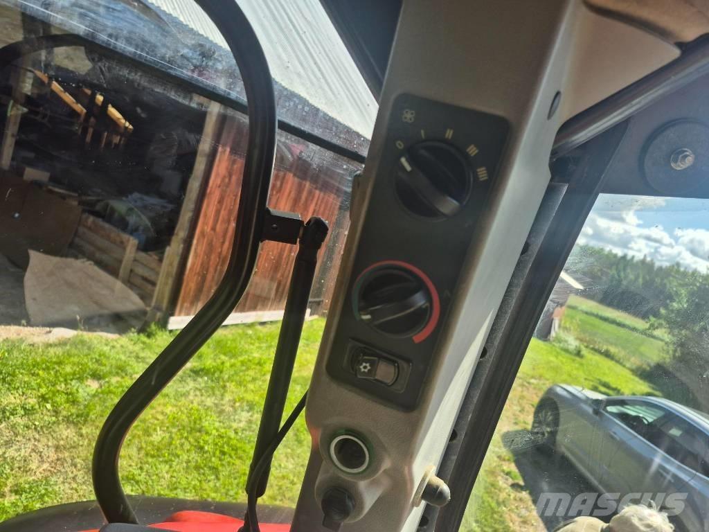 Case IH MXU 135 Traktoriai