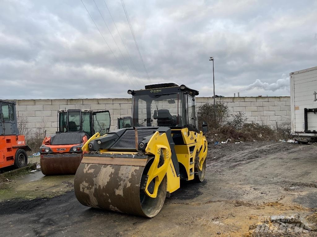 Bomag 161AD-5 Porinių būgnų volai