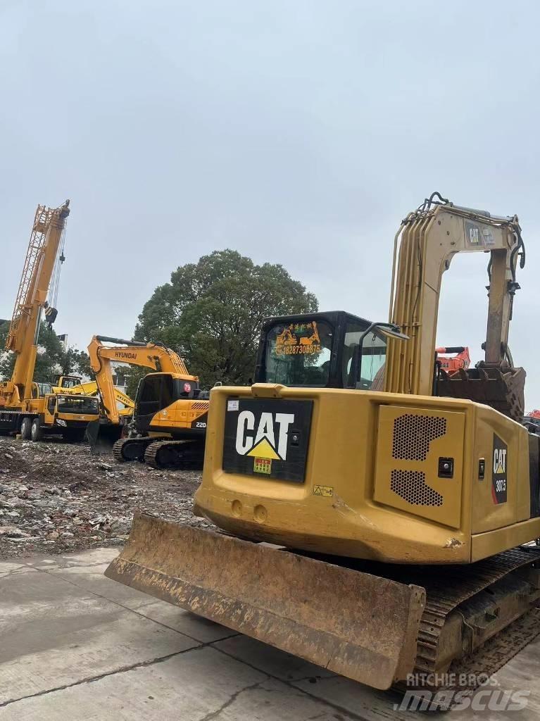 CAT 307.5 Vidutinės galios ekskavatoriai 7-12 t