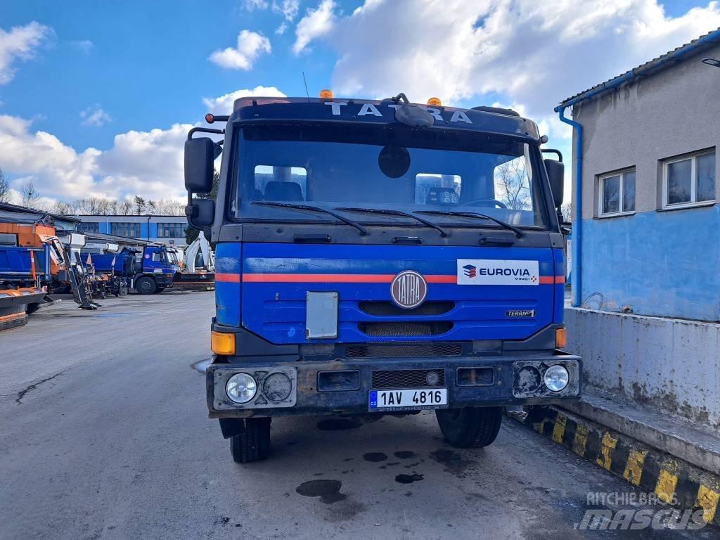 Tatra T 815-2 Terno Savivarčių priekabų vilkikai