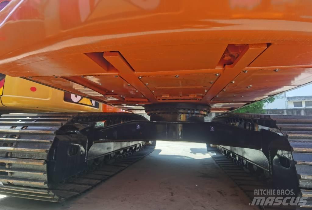 Doosan DX 225 LC Vikšriniai ekskavatoriai