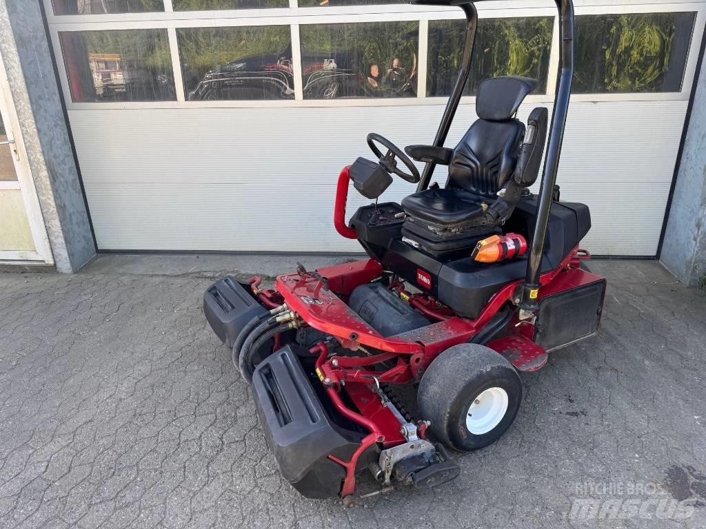 Toro 3250D Golfo laukų šienapjovės