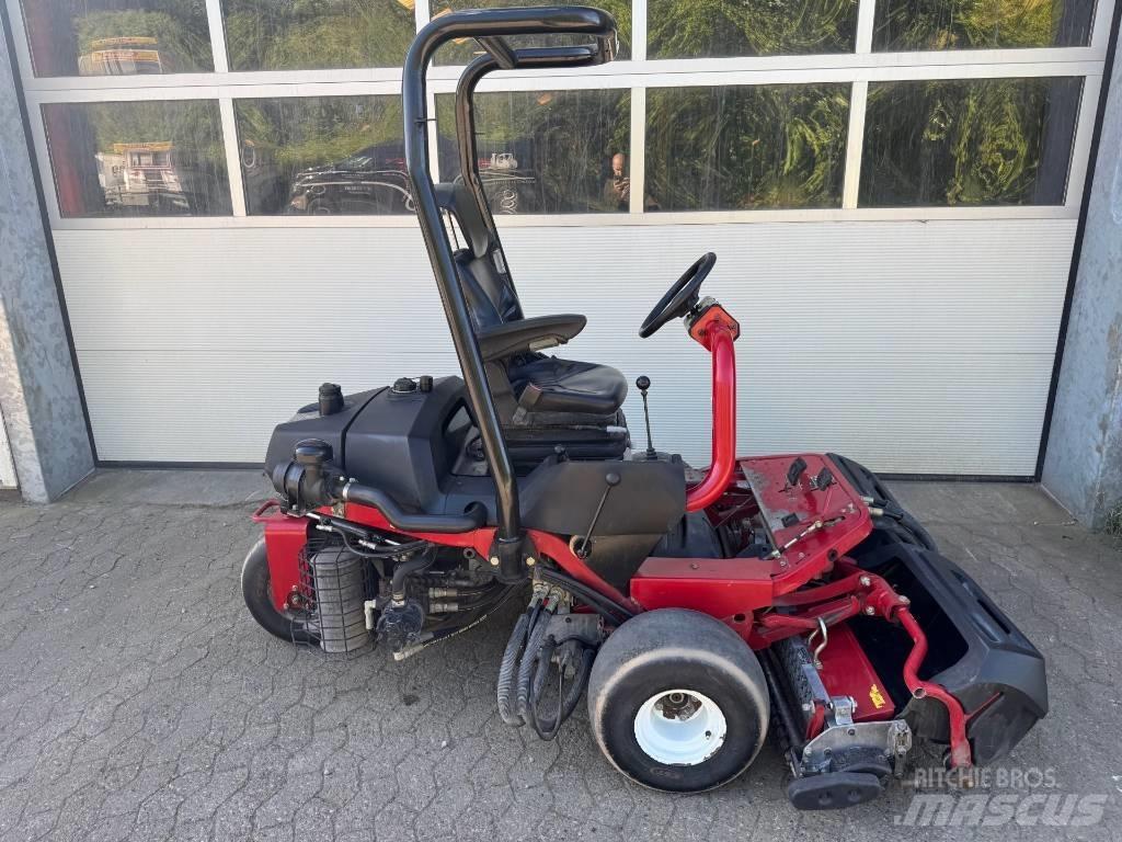 Toro 3250D Golfo laukų šienapjovės