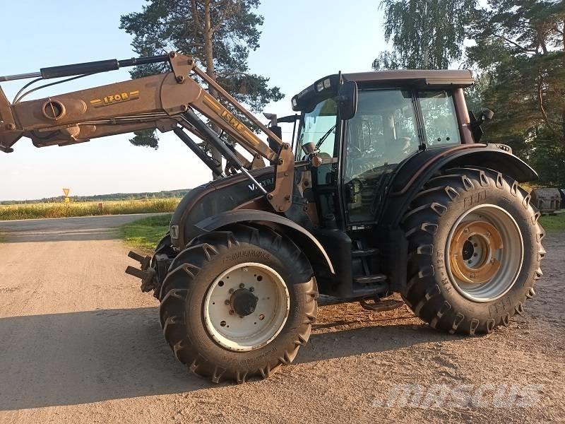 Valtra N 141 Traktoriai