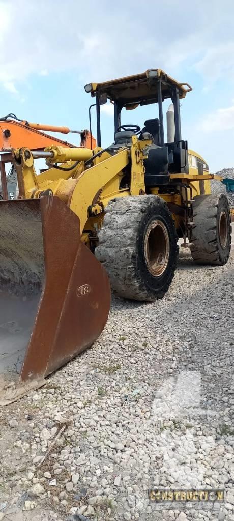 CAT 938 G Naudoti ratiniai krautuvai