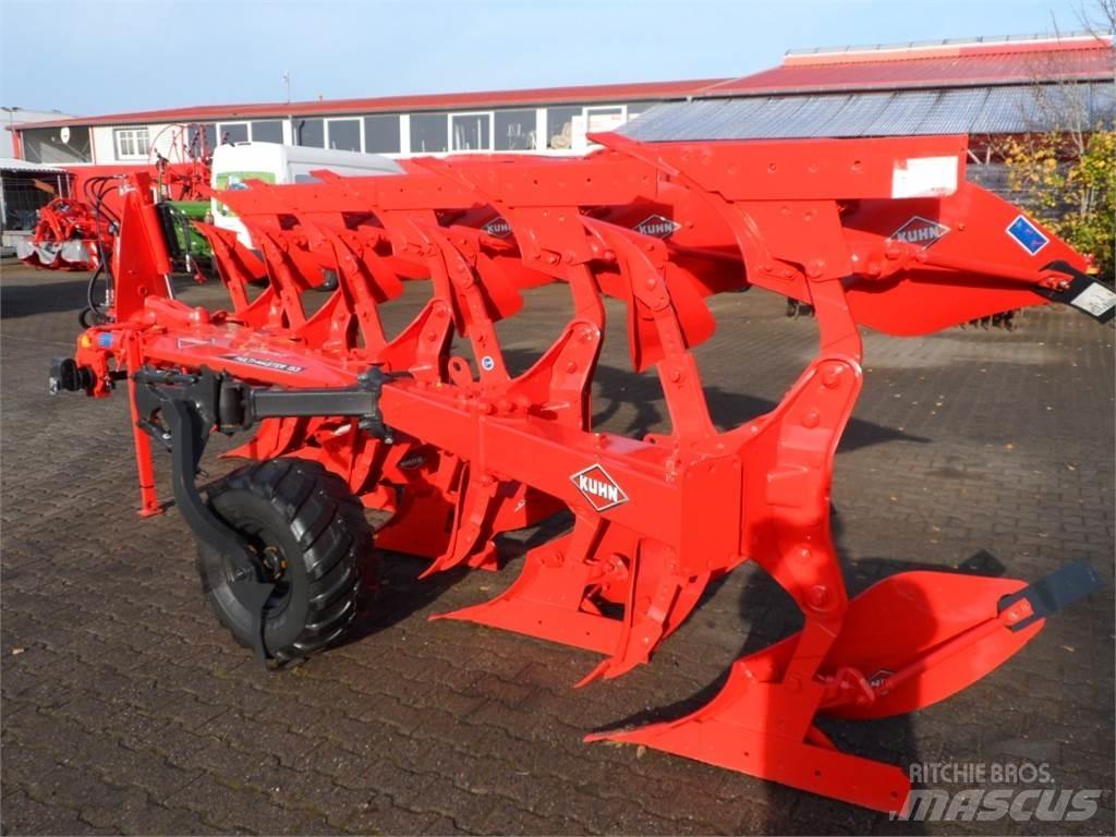Kuhn MM 153 5 Plūgai
