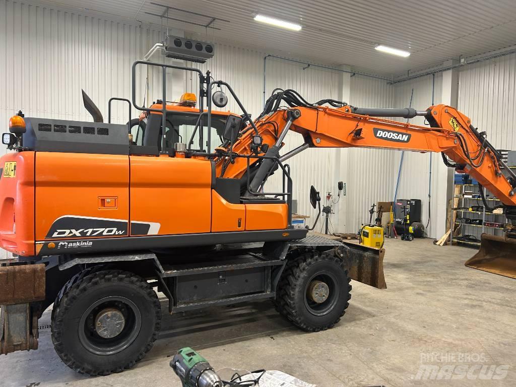 Doosan DX170W-5 Ratiniai ekskavatoriai