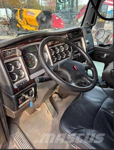 Kenworth T 800 Savivarčių priekabų vilkikai