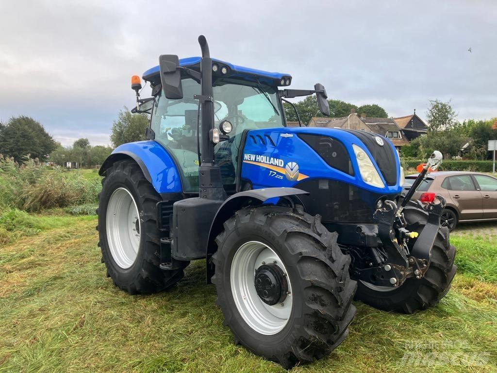 New Holland T7.225 Traktoriai