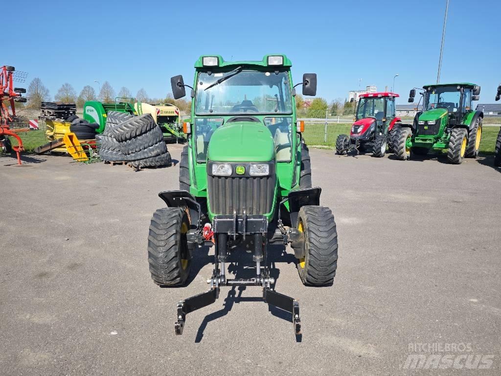 John Deere 4520 Naudoti kompaktiški traktoriai