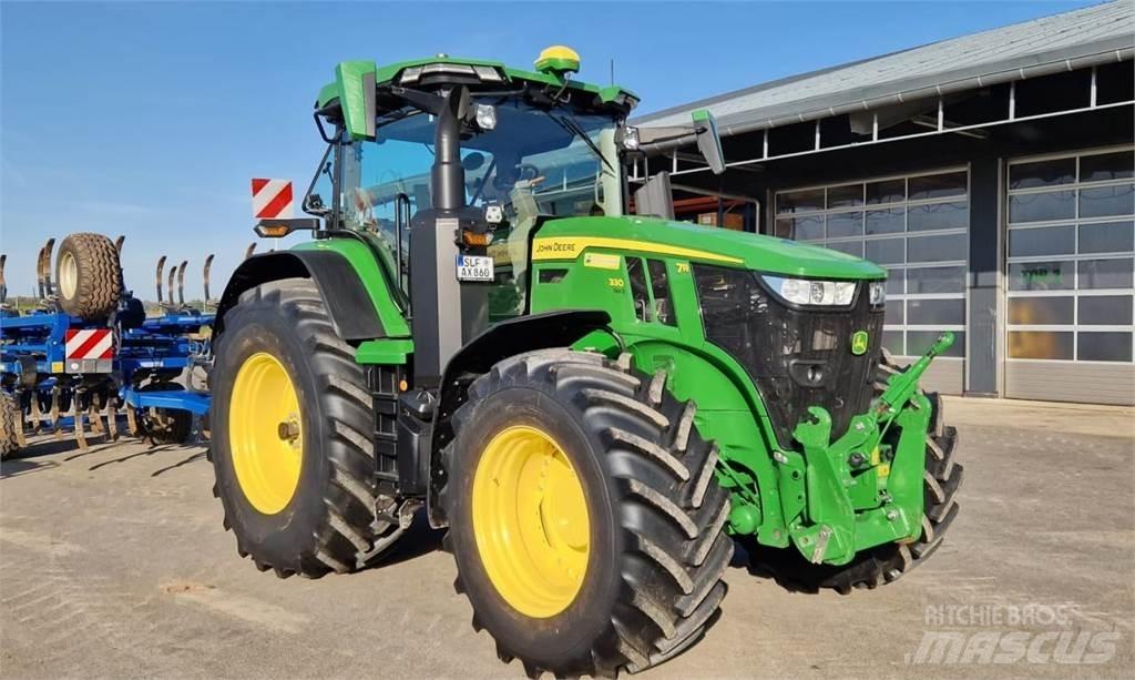 John Deere 7R 330 Traktoriai